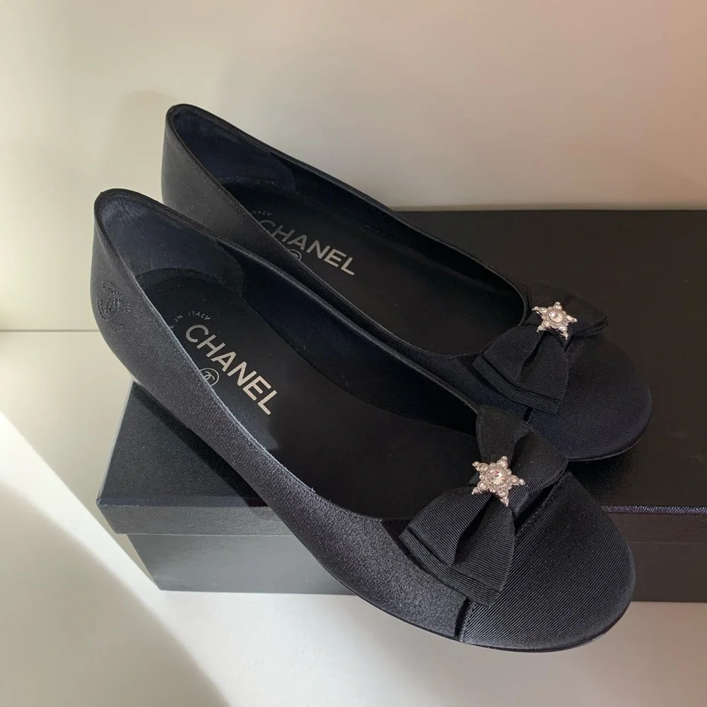 Chanel CC crystal bow cap toe ballerina flats